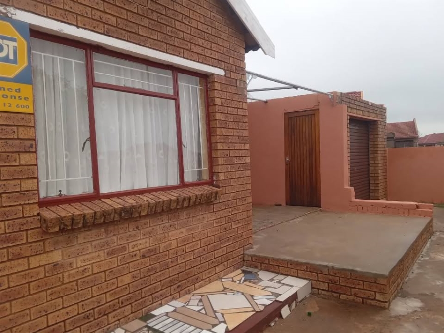 4 Bedroom Property for Sale in Blomanda Free State